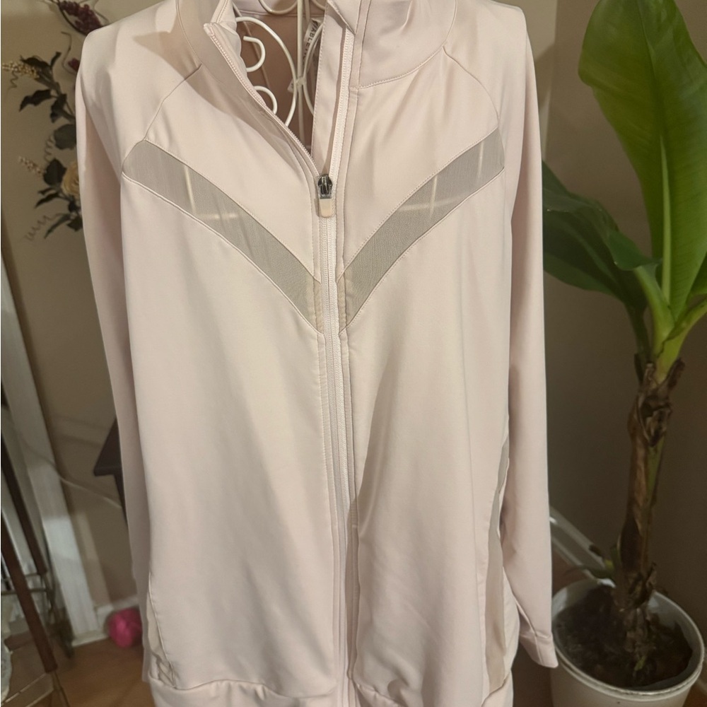 Women's Fabletics Cream Jacket‎